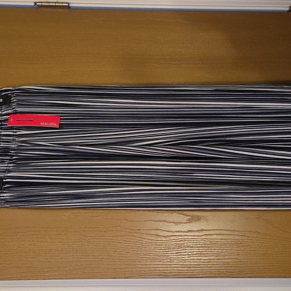 Pants - NWT navy & white stripe wide leg pants